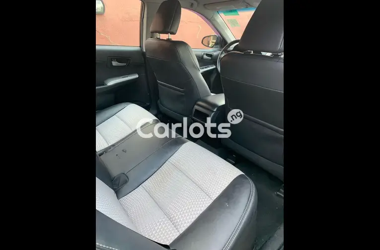 Foreign Used 2014 Toyota Camry Sport - 3/5