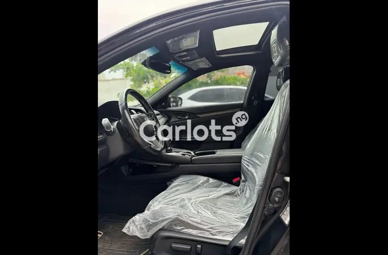 FOREIGN USED 2017 HONDA CIVIC TOURING - 2/5