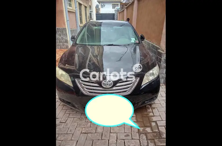 Clean Registered 2010 Toyota Camry Hybrid 4Plugs