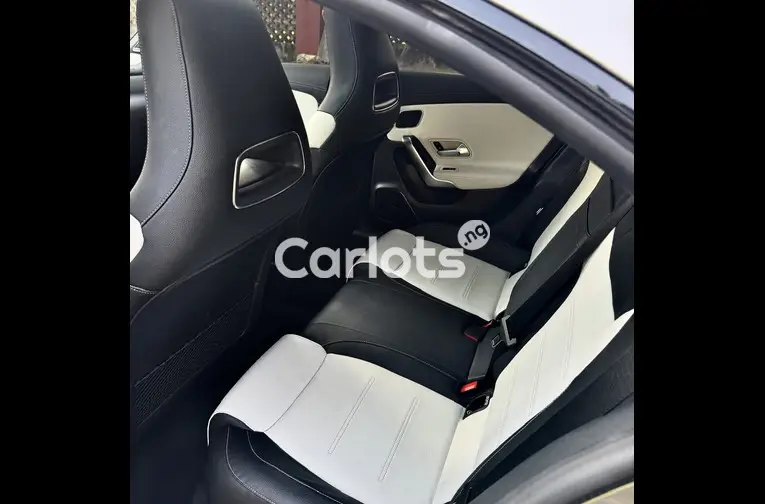 2020 MERCEDES BENZ CLA35 AMG - 3/5
