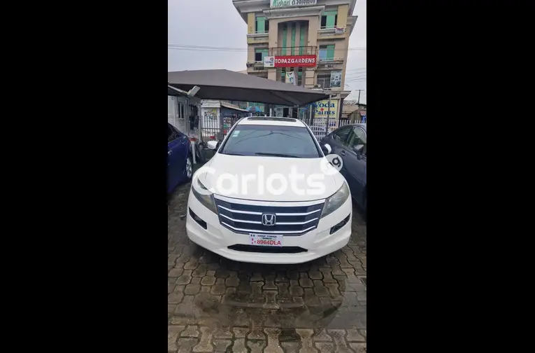 2010 Honda Crosstour - 3/5