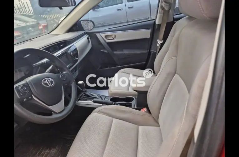 Used Toyota Corolla 2016 - 3/5