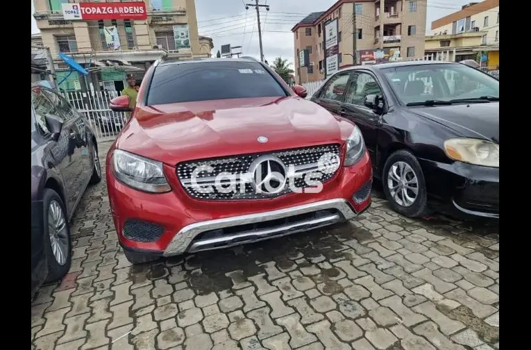 Foreign-used 2016 Mercedes-Benz GLC 300 - 1/5