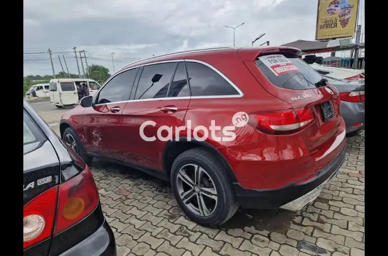 Foreign-used 2016 Mercedes-Benz GLC 300 - 5/5