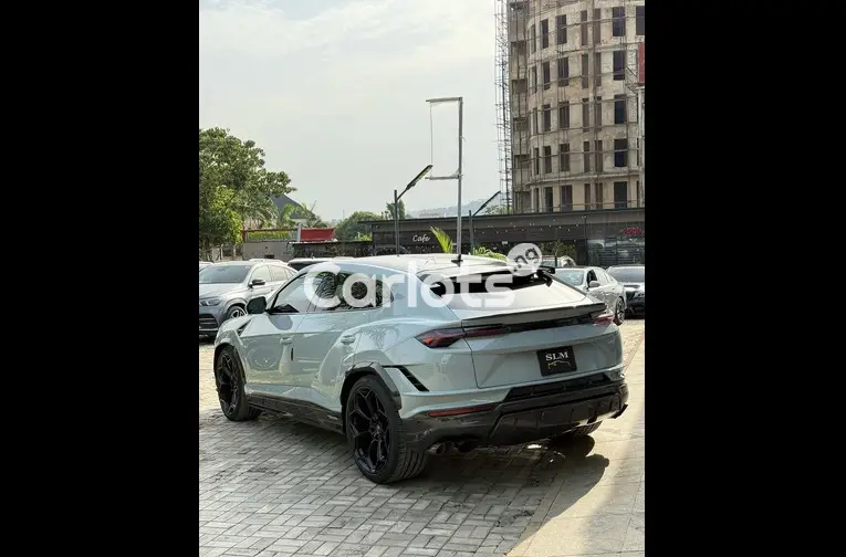 2024 LAMBORGHINI URUS PERFORMANTE - 4/5