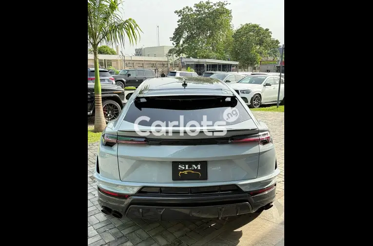 2024 LAMBORGHINI URUS PERFORMANTE - 5/5