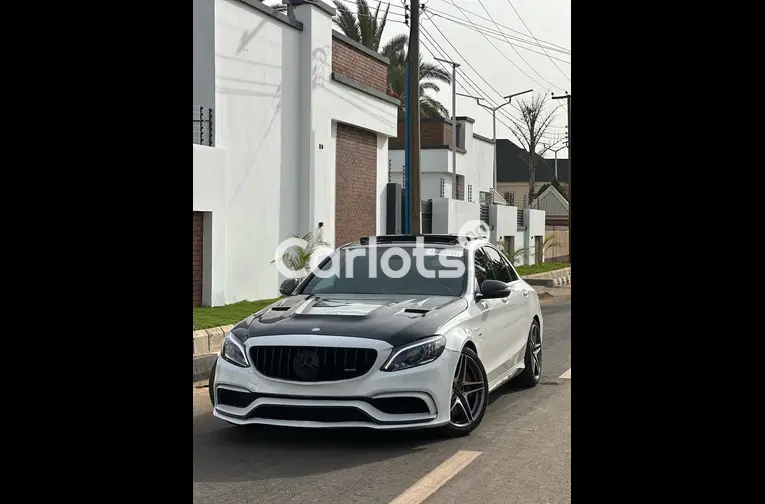 FOREIGN USED 2016 MERCEDES BENZ C63s FULL OPTION - 1/5