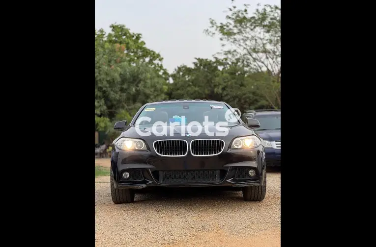 2011 BMW 5 SERIES 535i - 2/5