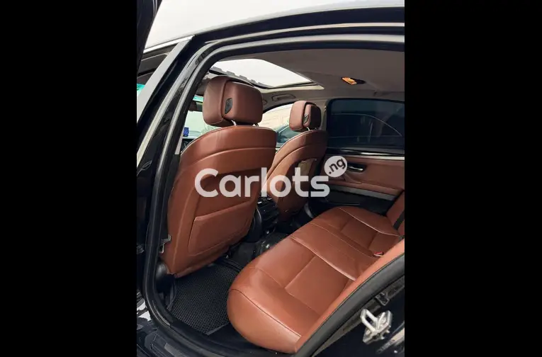 2011 BMW 5 SERIES 535i - 4/5