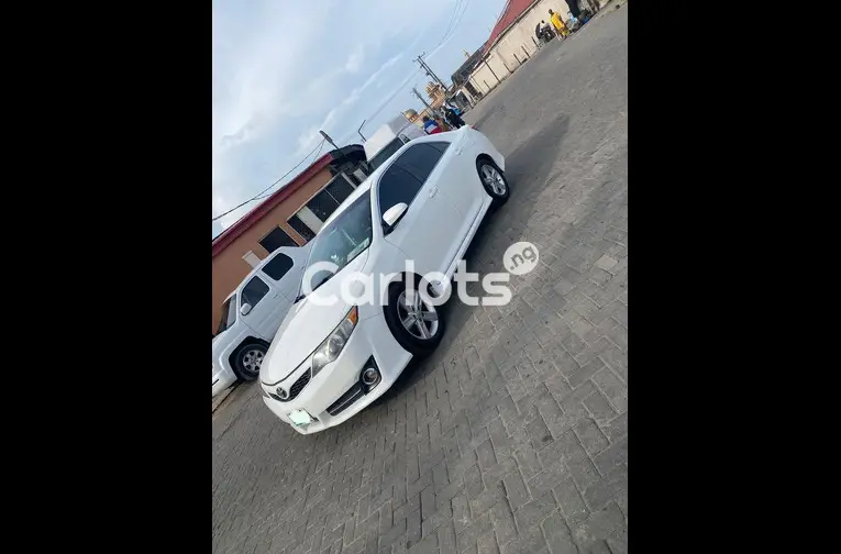 Pre-Owned 2013 Toyota Camry Sport