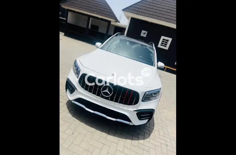 2023 Mercedes Benz GLB250 4MATIC - 1/5