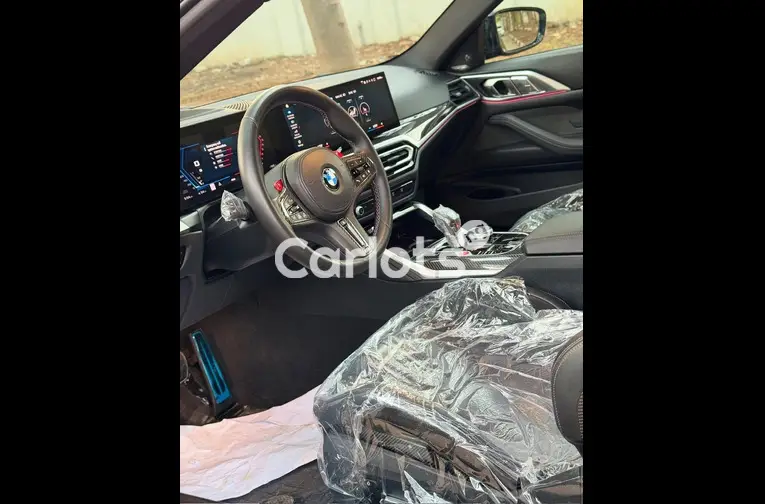 2024 BMW M4 COMPETITION COUPE - 3/5