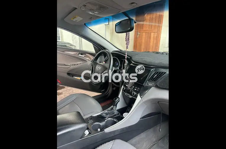 Pre-Owned 2012 Hyundai Sonata Limited Edition - 2/5