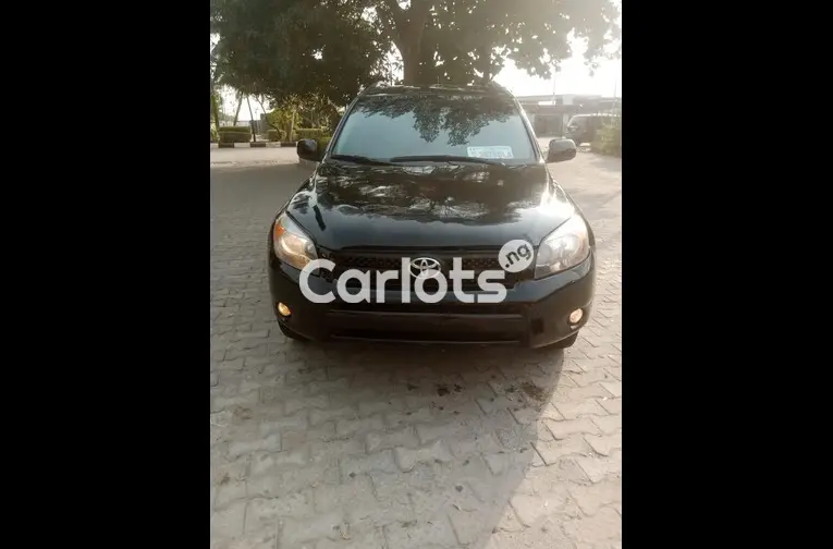 Clean 2008 Toyota RAV4 With THUMBSTART And DVD - 5/5