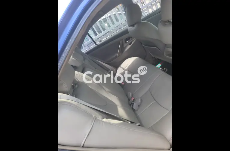 2008 Toyota Camry - 2/5