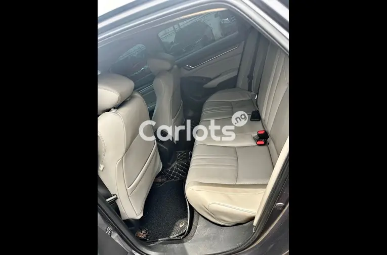 2019 KEYLESS HONDA ACCORD - 3/5