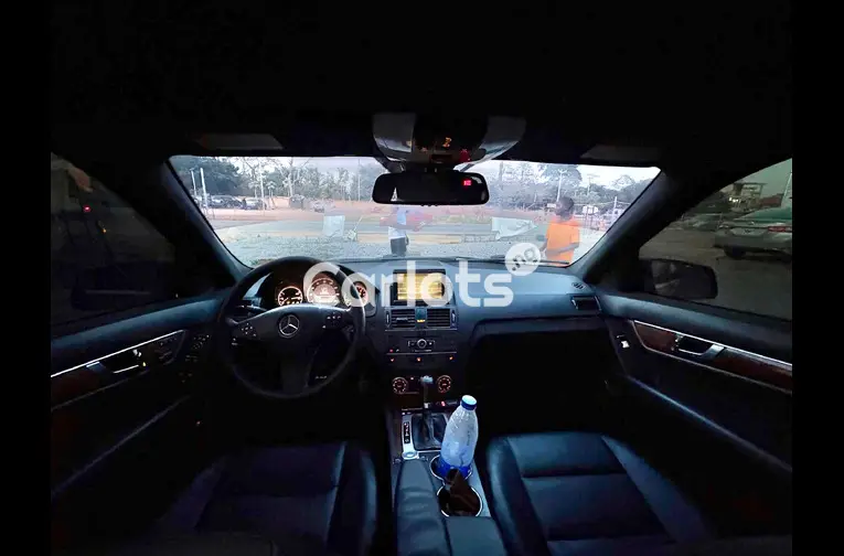 2011 MERCEDES BENZ C300 - 2/5