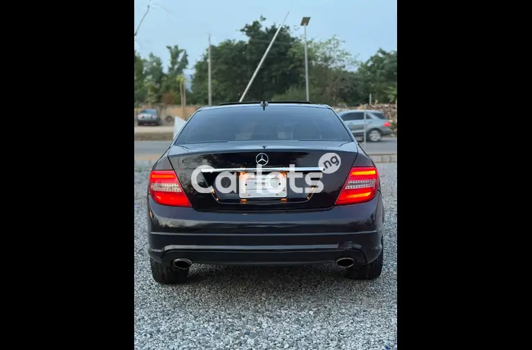 2011 MERCEDES BENZ C300 - 5/5