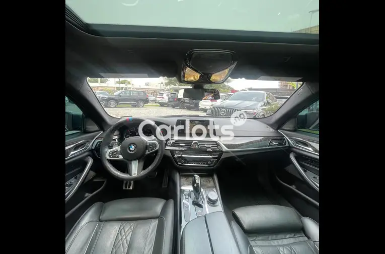 2018 BMW M550i - 2/5