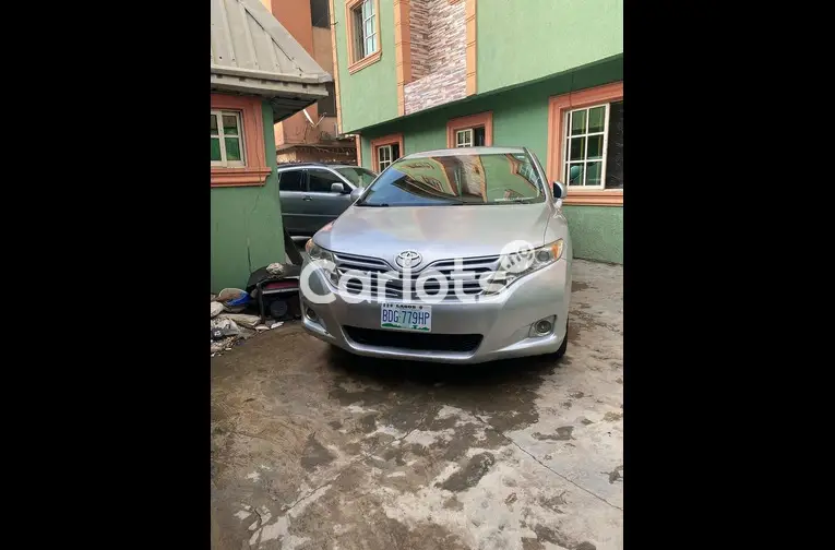 Clean First Body 2011 Toyota VENZA AWD - 1/5