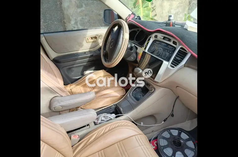 Clean Registered 2003 Toyota Highlander 4WD V6 - 3/5