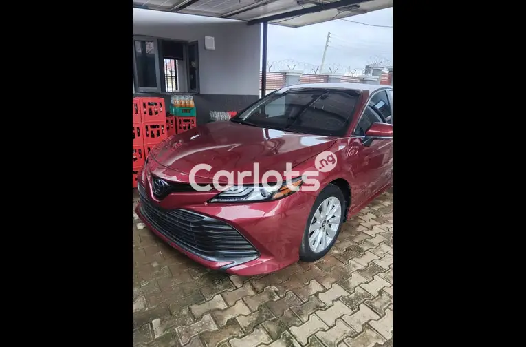 2020 Toyota Camry LE