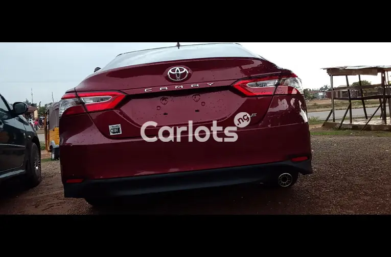 2020 Toyota Camry LE - 4/5