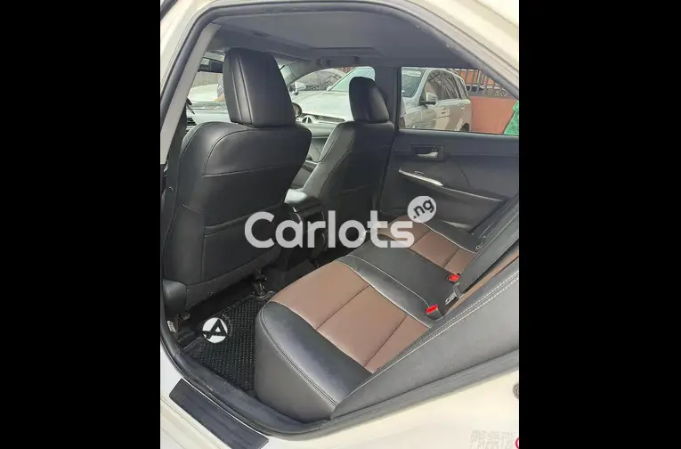 2014 Toyota Camry SE Prime - 4/5