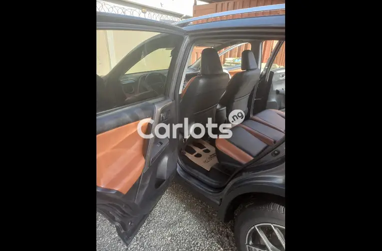 Pre-Owned 2015 Toyota RAV4 Limited AWD - 3/5