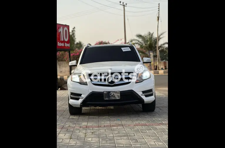 2013 MERCEDES BENZ GLK350 - 2/5
