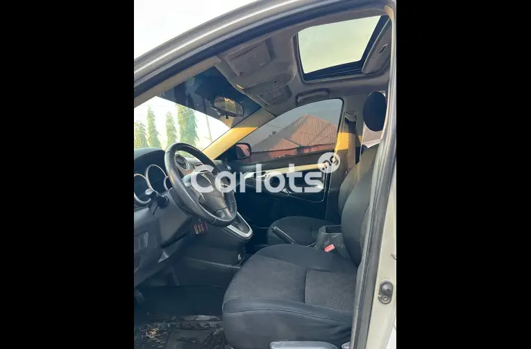 2009 PONTIAC VIBE - 3/5