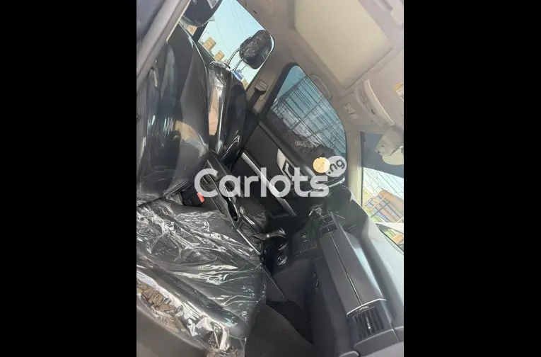 2011 Mercedes Benz GLK350 4MATIC FULL OPTION - 2/5