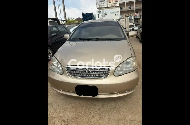 2004 TOYOTA COROLLA - 1/4