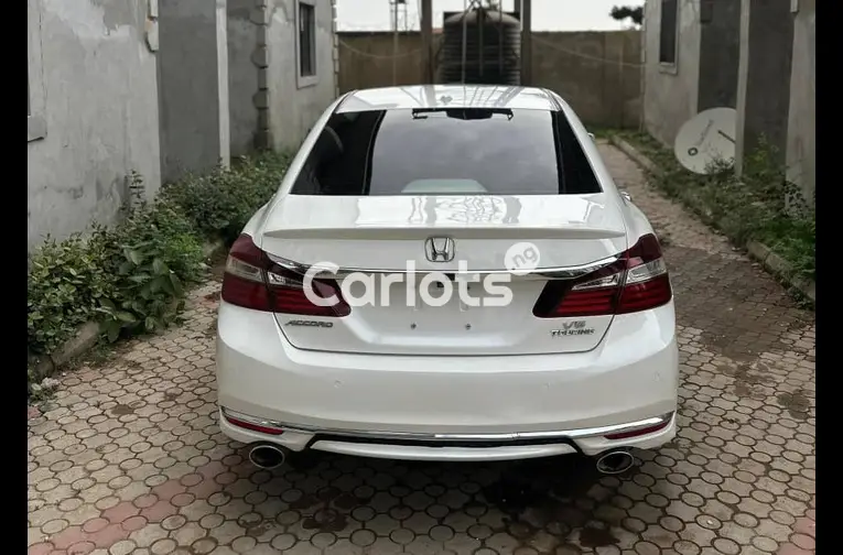 2016 HONDA ACCORD FULL OPTION - 5/5