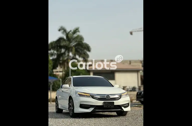 2017 UPGRADED HONDA ACCORD FULL OPTION - 1/5