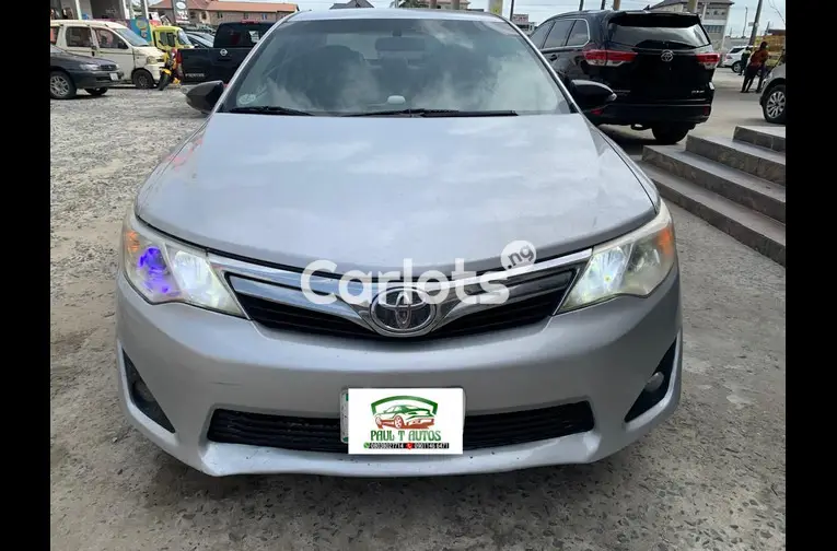 Clean Registered 2012 Toyota Camry LE