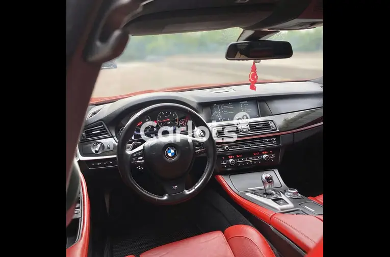 2013 BMW M5 COMPETITION - 2/5