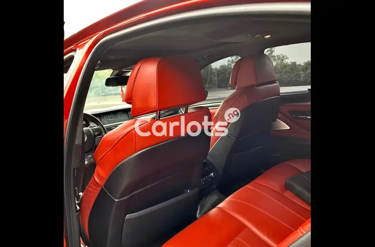 2013 BMW M5 COMPETITION - 3/5