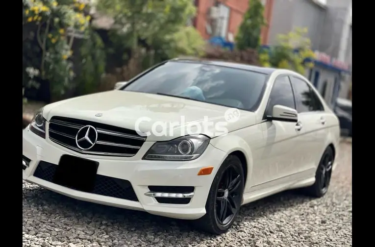 2013 MERCEDES BENZ C300 - 1/5