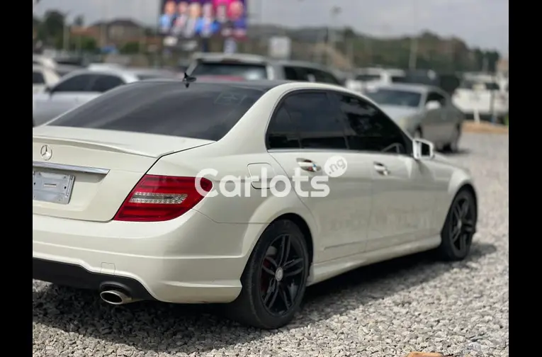 2013 MERCEDES BENZ C300 - 4/5
