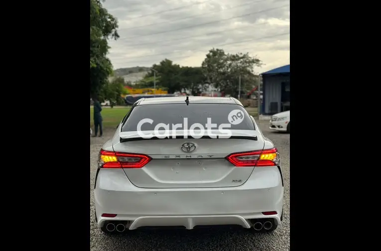 FOREIGN USED 2019 TOYOTA CAMRY XSE FULL OPTION - 5/5