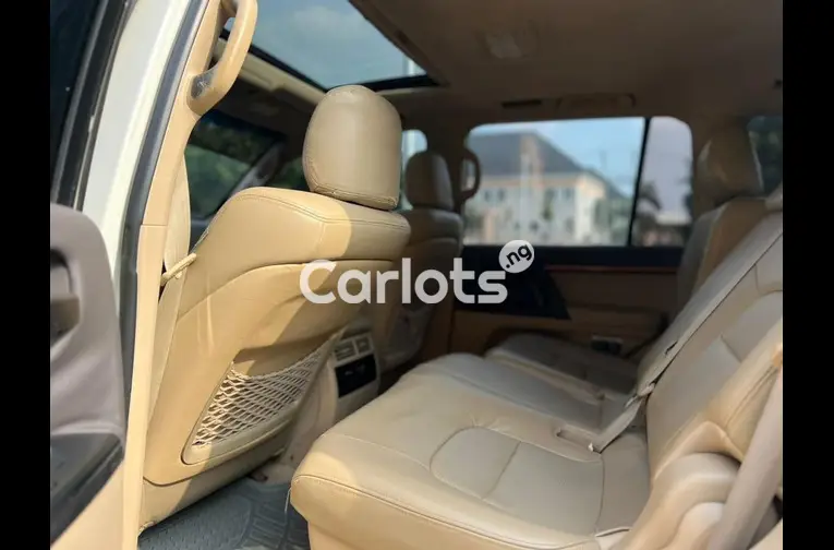 2015 TOYOTA LAND CRUISER V6 - 4/5