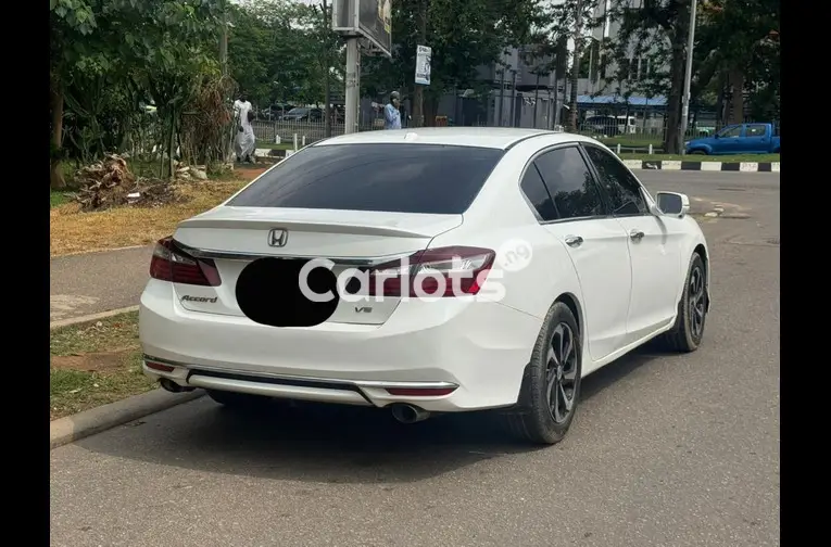 2016 UPGRADED HONDA ACCORD FULL OPTION - 4/5