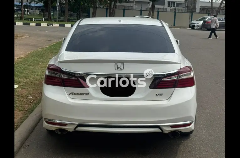 2016 UPGRADED HONDA ACCORD FULL OPTION - 5/5