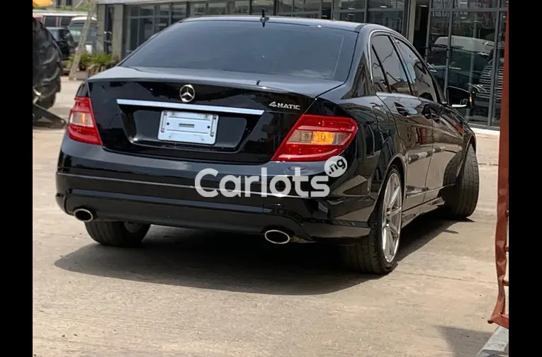 FOREIGN USED 2011 MERCEDES BENZ C300 - 5/5