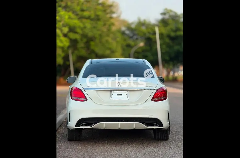 FOREIGN USED 2016 MERCEDES BENZ C300 - 5/5