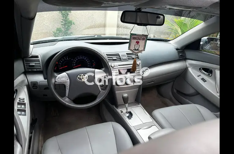 TOKS STANDARD 2010 TOYOTA CAMRY XLE - 3/5