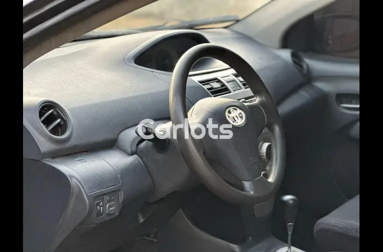 2007 TOYOTA YARIS - 2/5