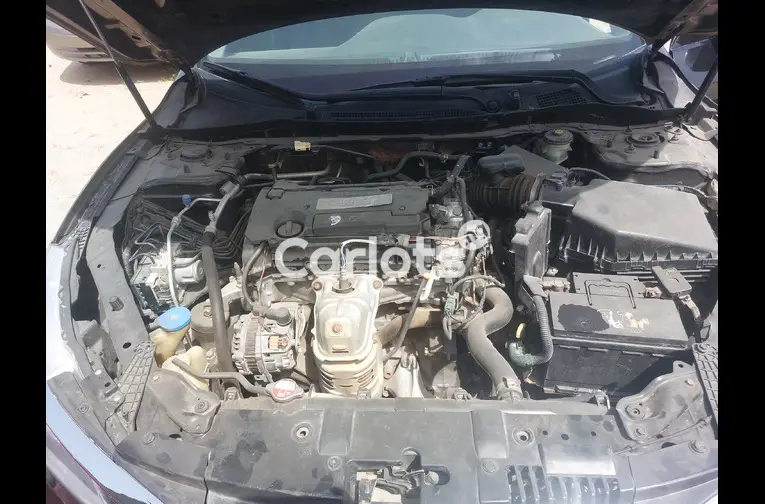 Distress sales 2014 Honda Accord with untampered engine and gear - 3/5