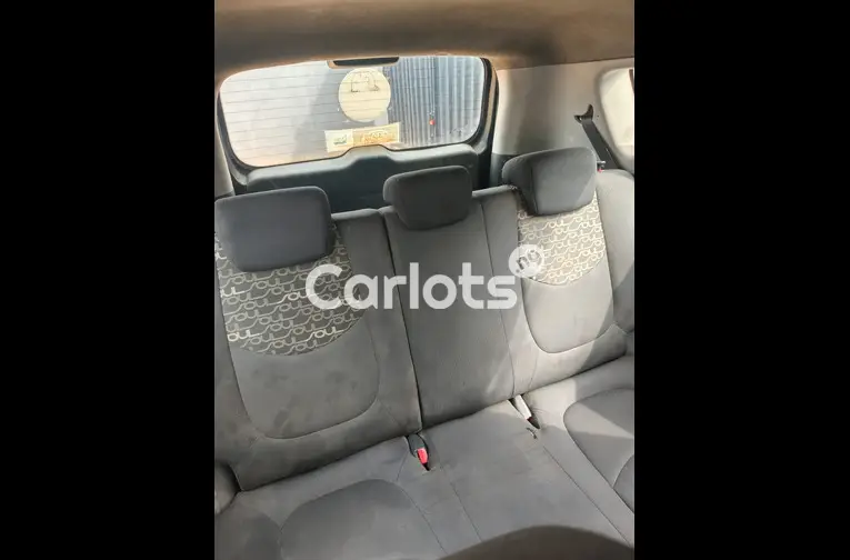 Clean Registered 2010 Kia Soul - 4/5